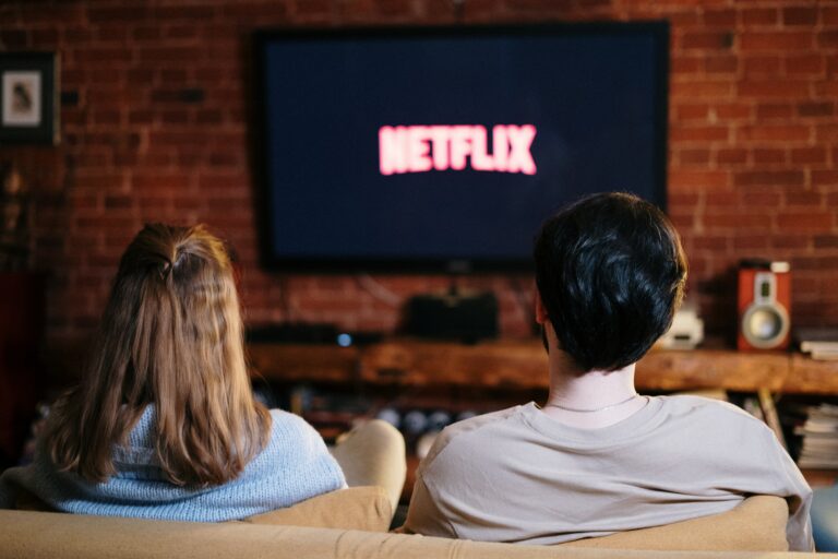 Qué Esconde el Cambio de Estrategia de Netflix en el Uso de Cuentas Compartidas